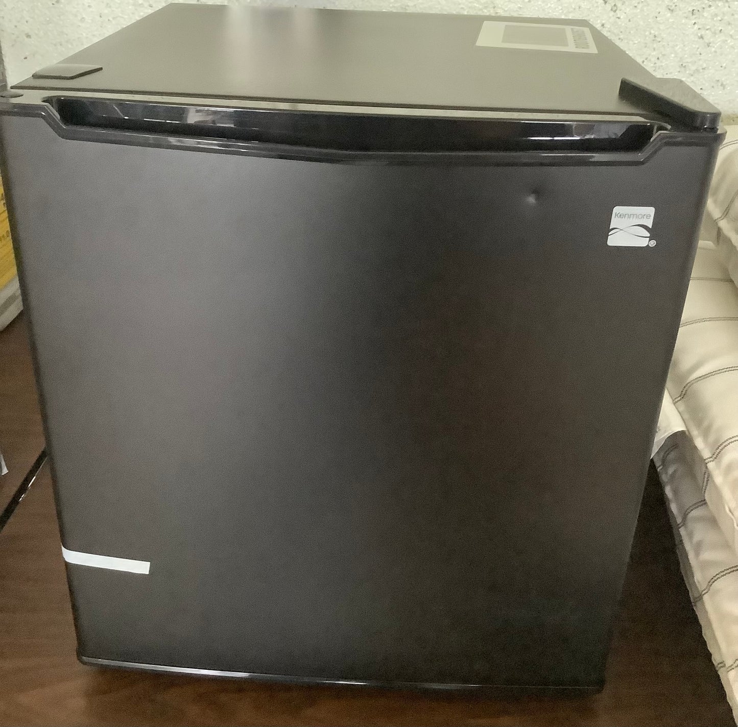 Kenmore 1.7 cu-ft Refrigerator - Black: Compact Dorm Fridge, Energy Star, Reversible Door, Adjustable Thermostat