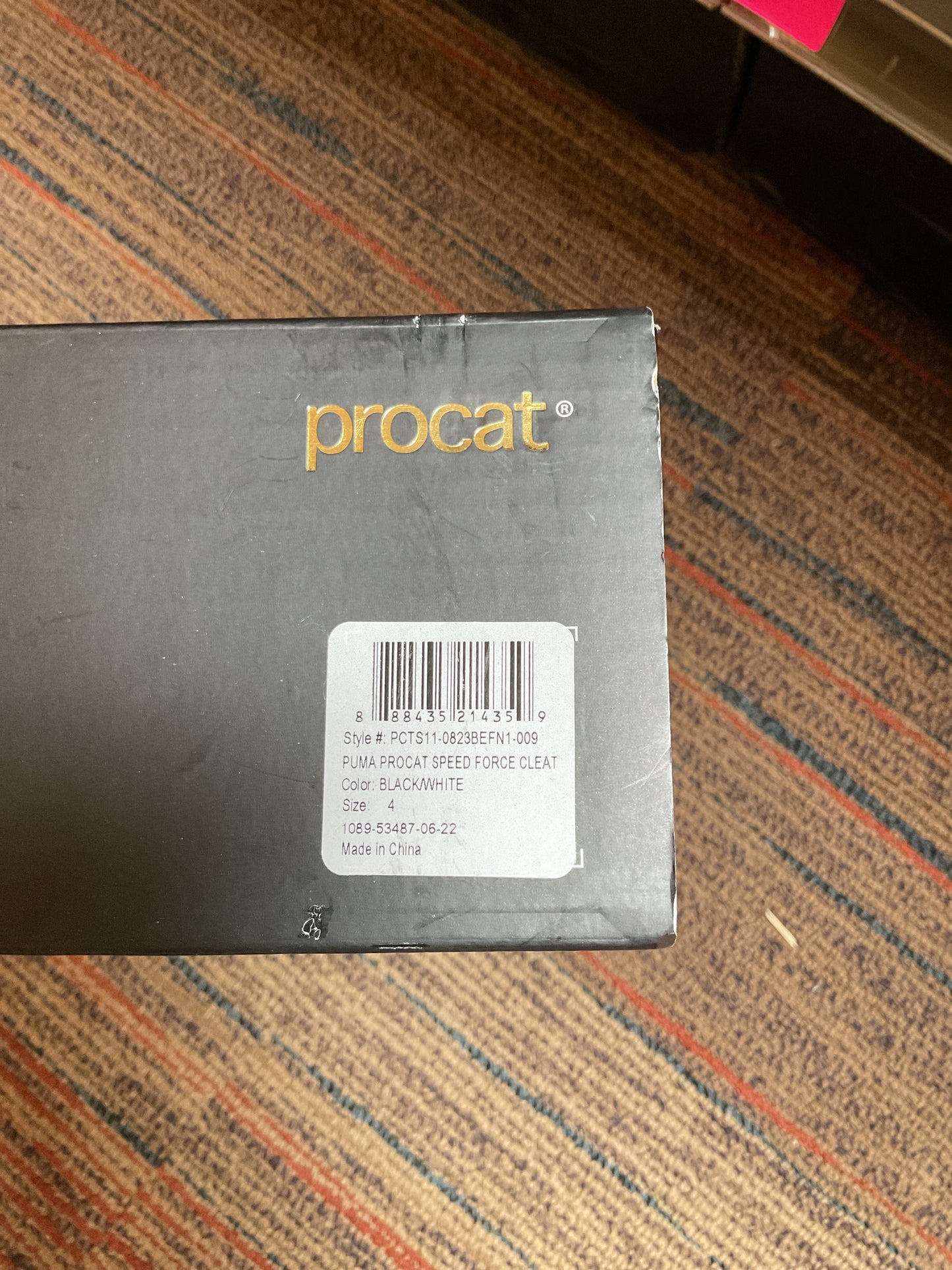 ProCat Kids Size 4 Pitch Soccer Cleat Shoes (FINAL MARKDOWN • NO RETURNS)