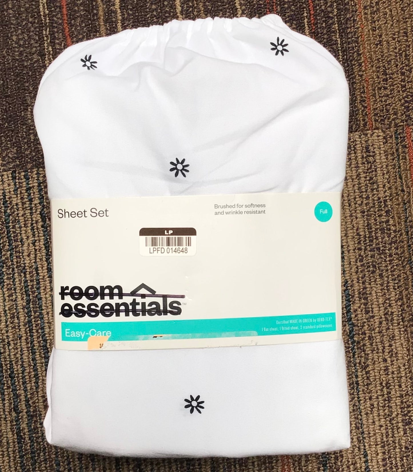 Easy-care sheet set - size full - white w/ black flowers