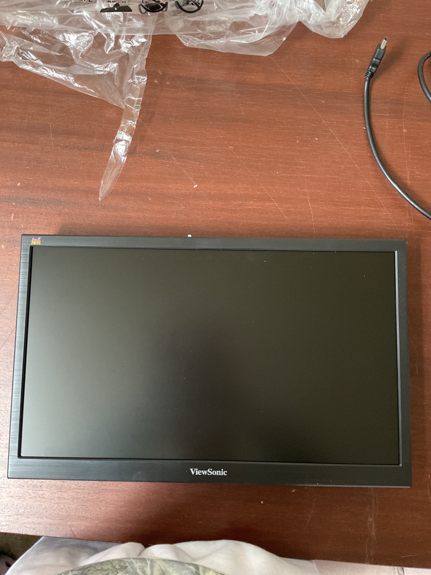 CLEARANCE - FINAL SALE - ViewSonic VA1903H 19-InchWXGA 1366x768p 16:9 Widescreen Monitor with Enhanced View Comfort