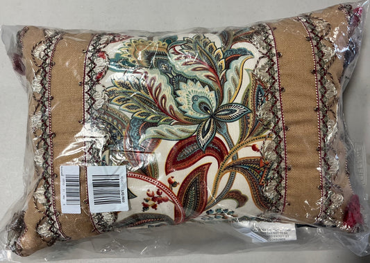 Throw Pillows - May Have Damaged or Missing Packaging - Some Dirt Possible Due to Shipping - Out of Package- AS IS - No Returns