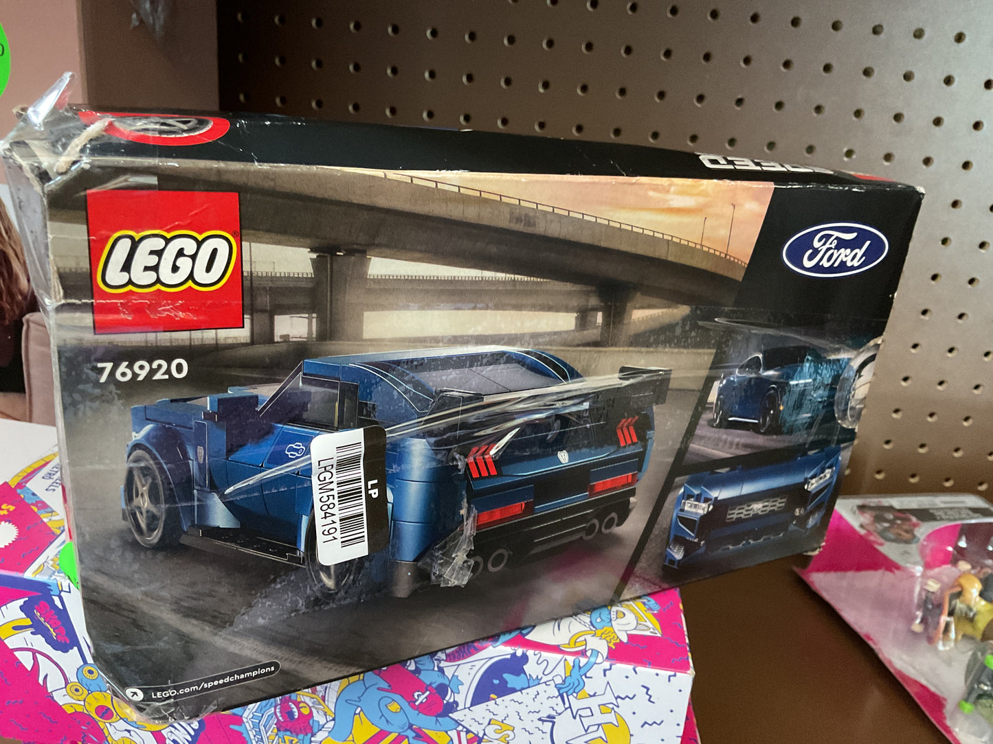 LEGO Speed Champions Ford Mustang Dark Horse Sports
Car Toy 76920, DAMAGED BOX