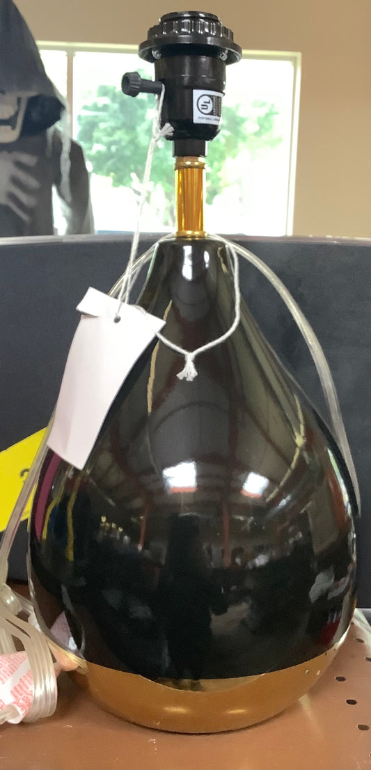 (CLEARANCE). Ceramic Table Lamp,21.5" Height, Drum