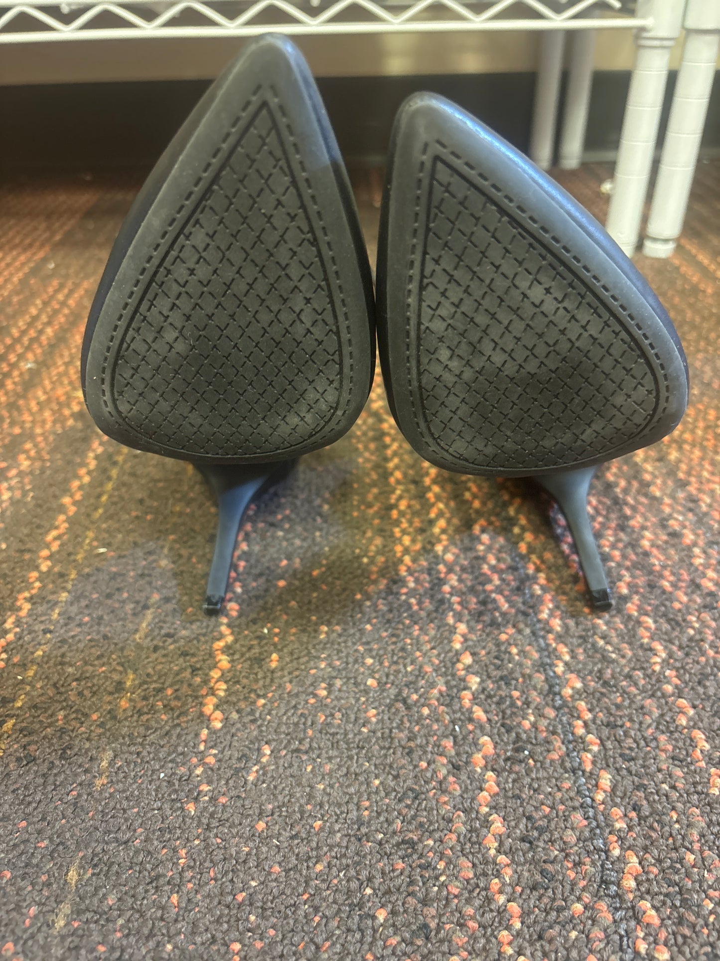 Ladies - Jessica Simpson Lyviana Studded Pointed Heels - Black - Size 7.5 - CLEARANCE