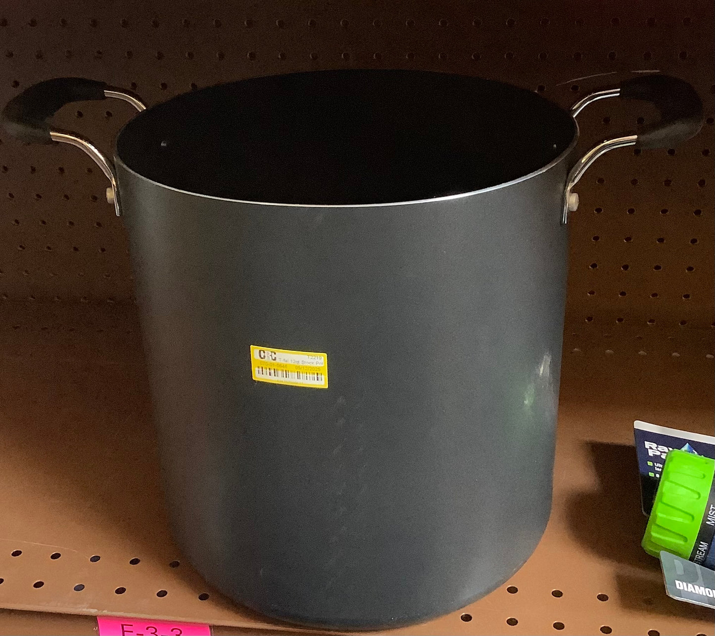 THRIFTY 70-T-fal 12qt Stock Pot with Lid, Simply Cook Nonstick Cookware Black