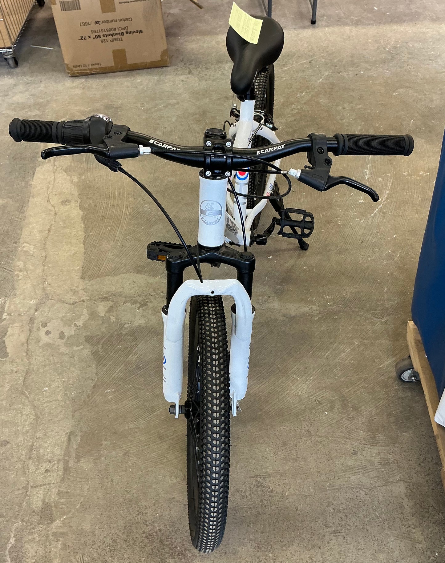 20” kids’ mountain bike 7 speed, front suspension disc/v-brake, steel frame - white - AS IS - MISSING BOLT ON FRONT TIRE AND BACK BREAK PAD - PICK UP ONLY
