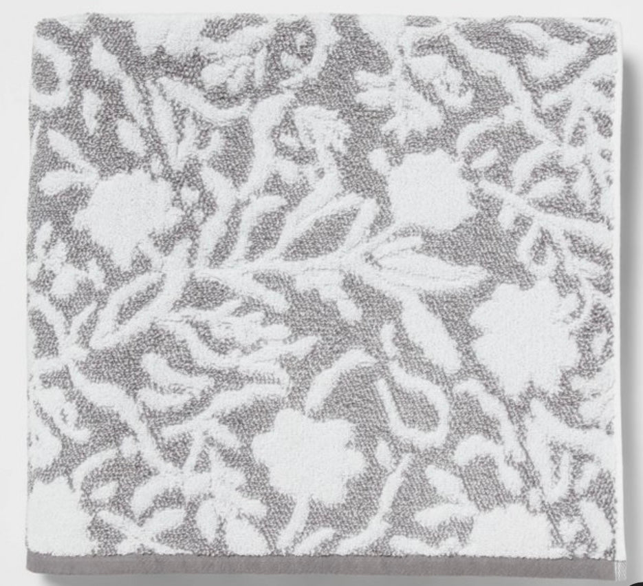Performance Plus Oversized Bath Towel
Gray Floral