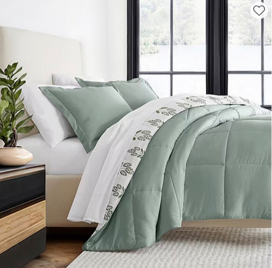 Casual Comfort Folk Leaves Midweight Down Alternative Comforter Set king/cal king