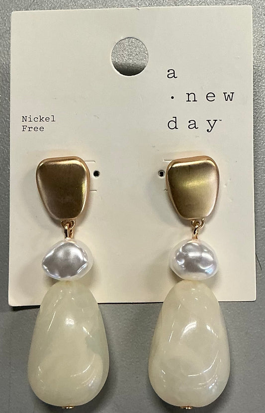 Gold-toned beaded drop earrings