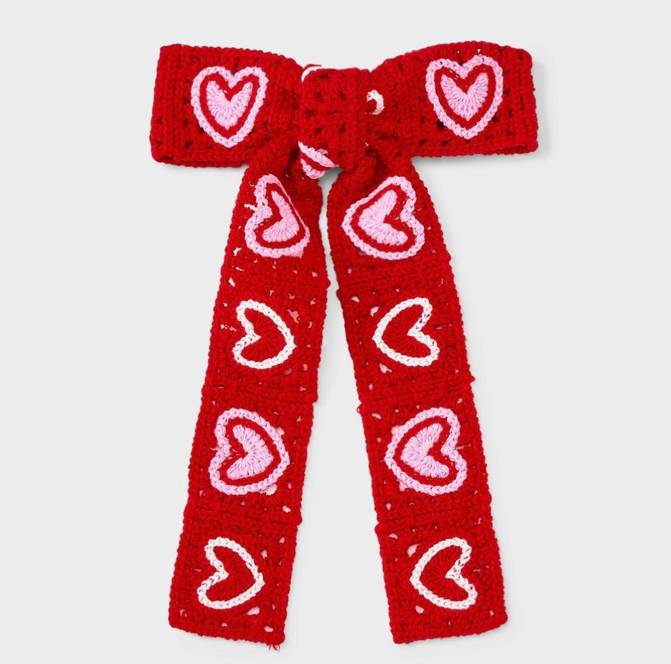 Red and pink knit heart bow