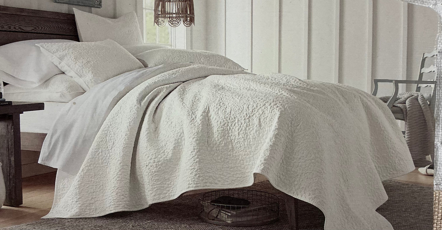 Linden Street brand Addison Quilt in King size made from 100% cotton
