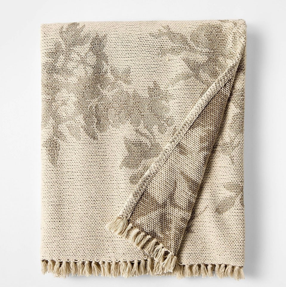 Woven floral and leaves pattern throw with fringe - 50x60”