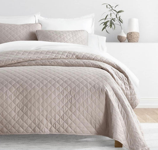 Casual Comfort Diamond Stitch Quilt Set 2 Pieces Twin/Twin XL