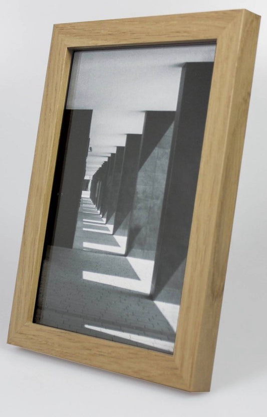 Thin grain picture frame 5” x 7”-wood & glass