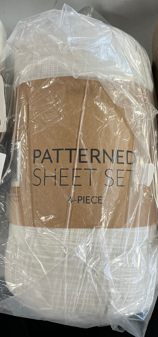 4-piece patterned microfiber polyester sheet set Queen