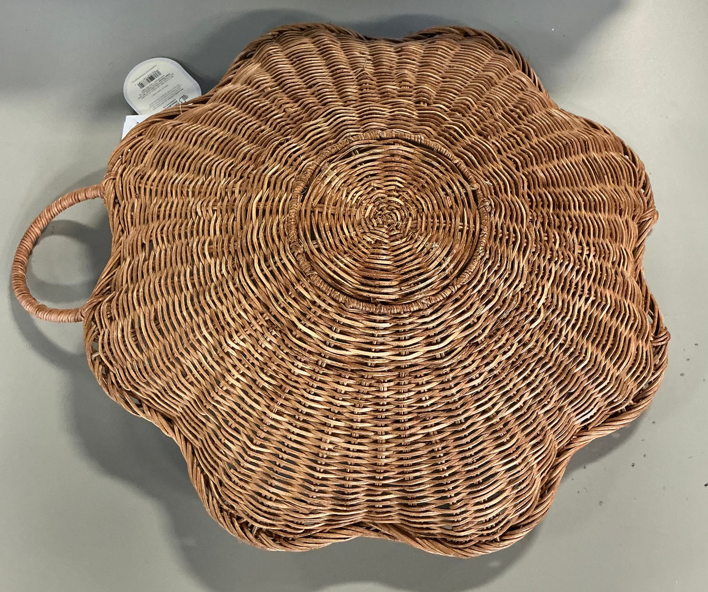 THRIFTY 70 - Scallop woven shallow bowl - 6.7” (H) x 20” (W) x 20” (D) - MISSING HANDLE - AS IS - FINAL SALE - NO RETURNS - PICK UP ONLY