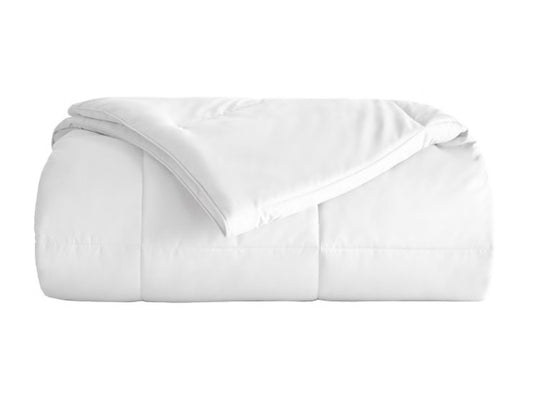 All weather down alternative comforter only Full/Queen