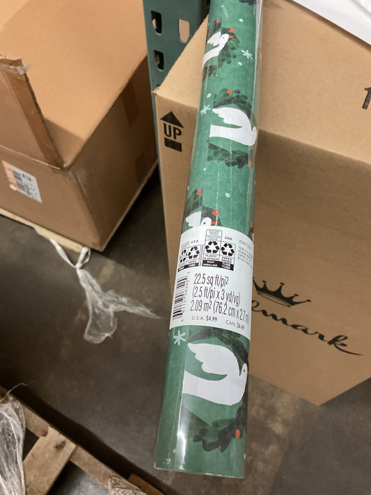 Christmas Roll and Wrap Dove Wreaths (22.5 sq ft)