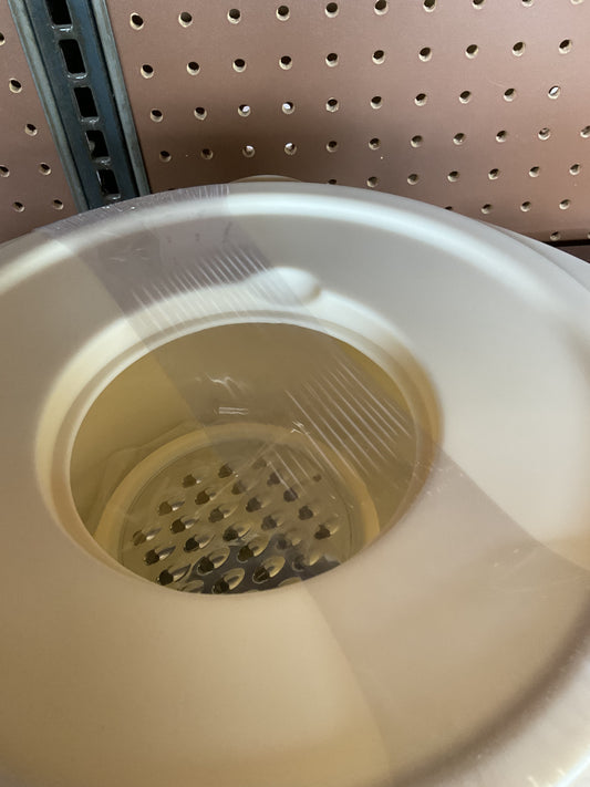 (CLEARANCE). Mixing Bowl with Food Shredder