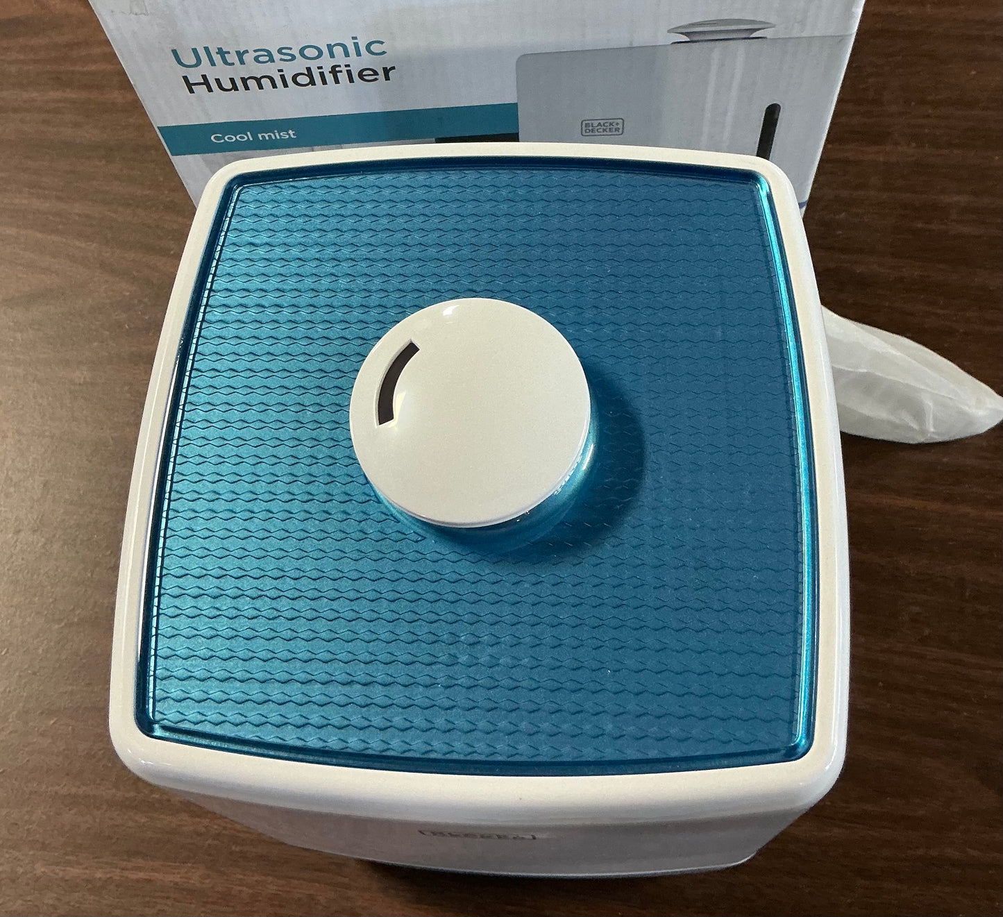 Black+Decker Humidifier - Open Box-Damaged Box (see pictures)
