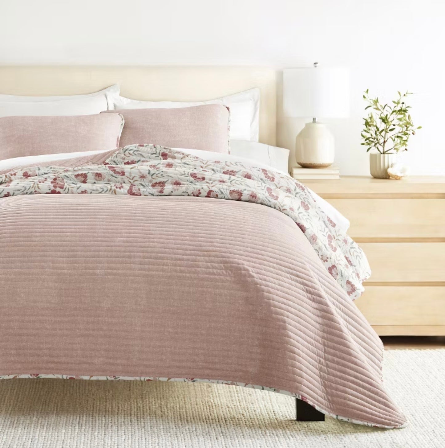 ienjoy home - French Jacobean Patterned Quilted Coverlet Set -3 piece Reversible - King/Cal king - No Retail Packaging (see pictures)