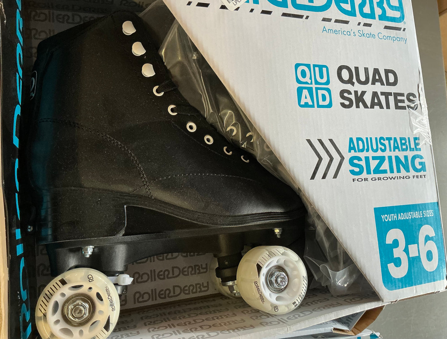 Roller Derby Youth Adult Custom Fit Quad Roller Skates - Black - Adjustable Size, Padded Boot Shaft - DAMAGED BOX