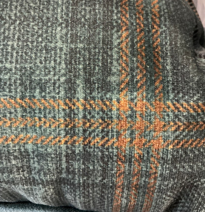 Throw Pillows - 18X18” - May Have Damaged or Missing Packaging - Some Dirt Possible Due to Shipping - Out of Package- AS IS - No Returns