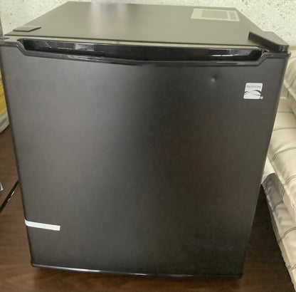Kenmore 1.7 cu-ft Refrigerator - Black: Compact Dorm Fridge, Energy Star, Reversible Door, Adjustable Thermostat