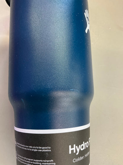 Hydro Flask 32 oz Travel Bottle with Flex Straw Cap - Minor cosmetic damage