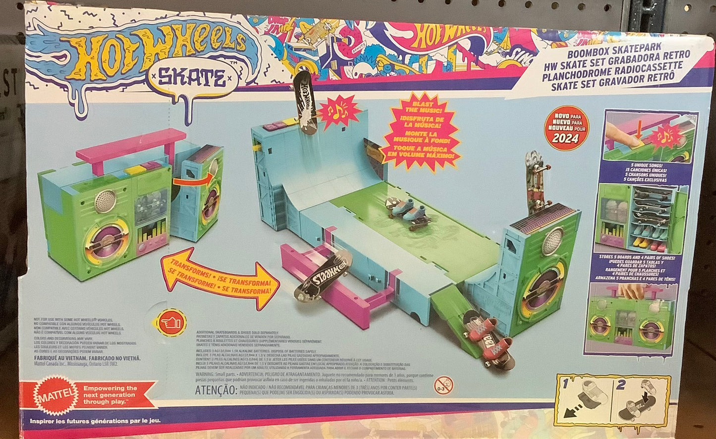 (Clearance)-FINAL SALE Hot Wheels Skate Boombox Skate Park Playset with 1
Exclusive Fingerboard & Skate Shoes