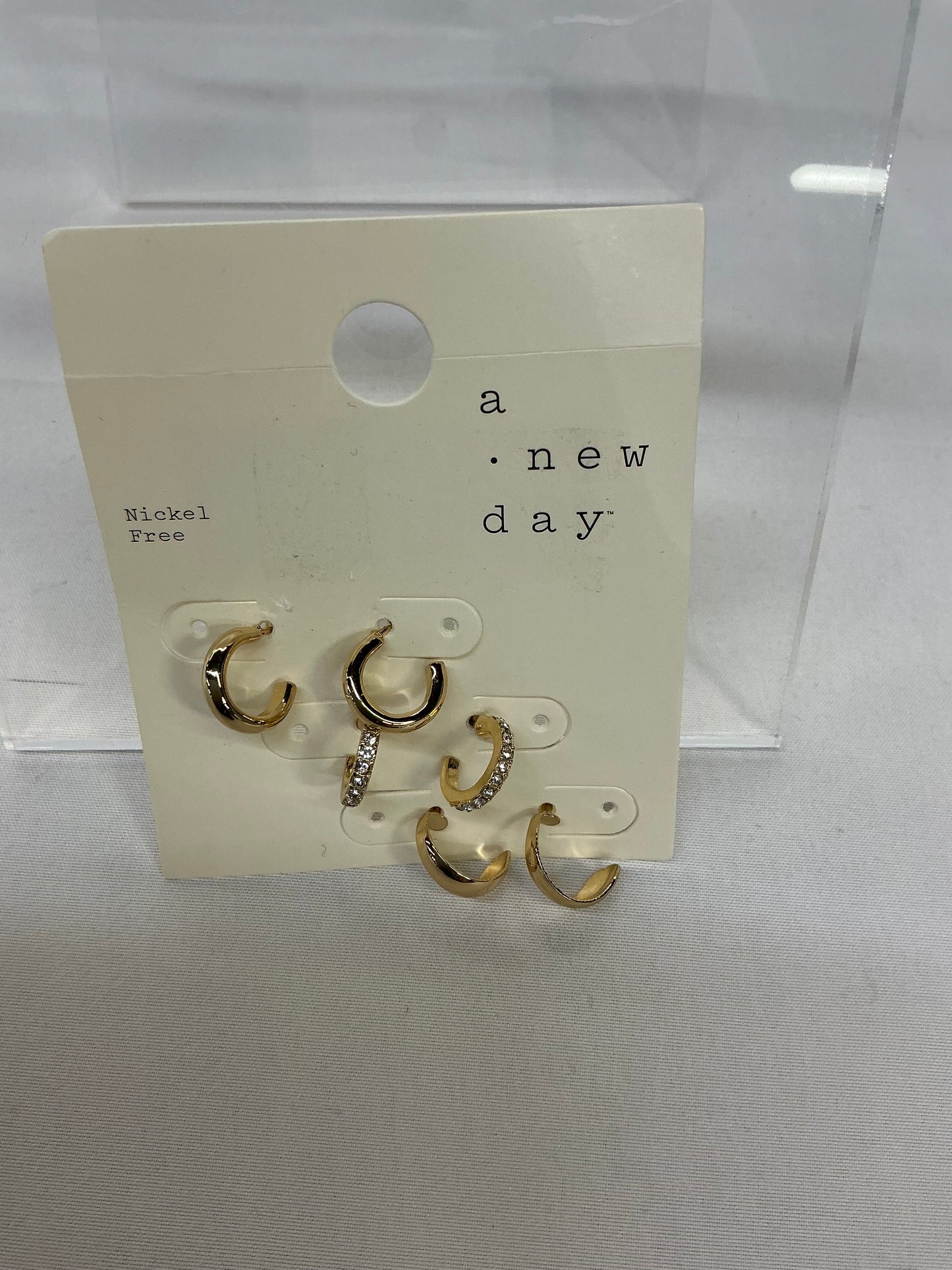Fashion Jewelry (AND) - May Have Damaged Packaging