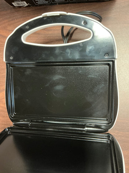 THRIFTY 70 - Proctor Silex Sandwich Maker in White -  Open Box - USED (See Pictures)- FINAL SALE- NO RETURNS - AS IS