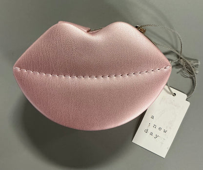 Pink Lips Metallic Jewelry Case