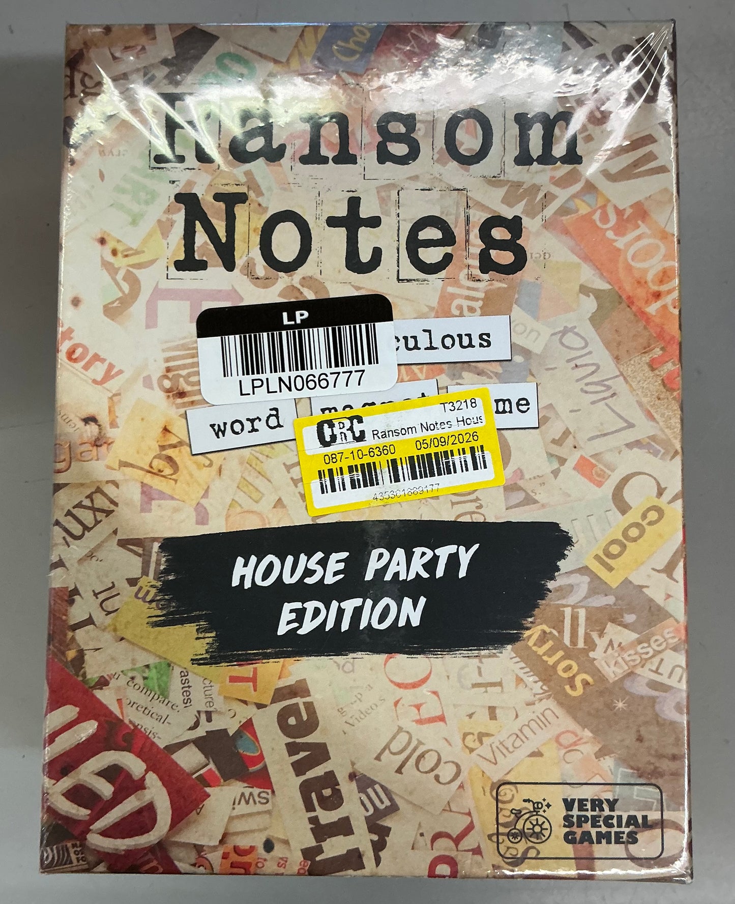 Ransom Notes House Party Edition: The Ridiculous Word Magnet Party Board Game, 3-6 players