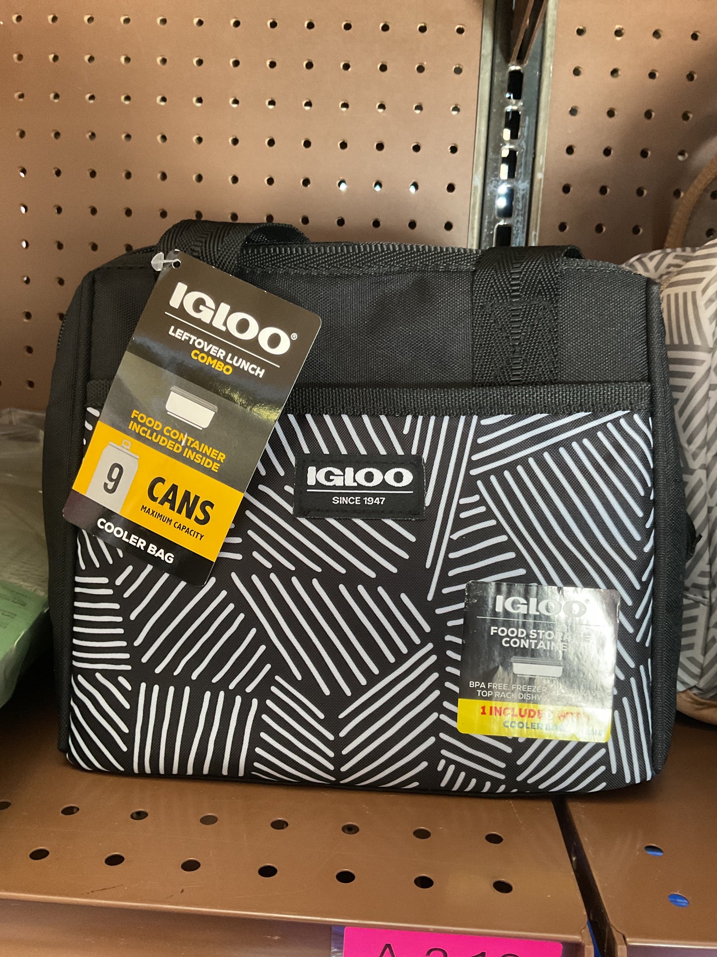 (CLEARANCE) Igloo Print Essentials Leftover Lunch Bag with Pack Ins - Black
