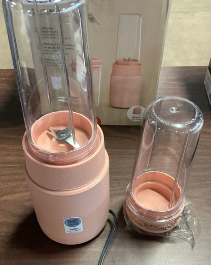 bella 6pc. Rocket Blender, Fits-anywhere™ kitchenware in Blossom - Open Box, Damaged Box (see pictures)