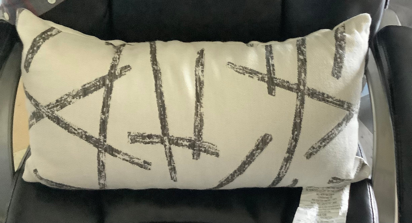 OUTDOOR PILLOW 24 in w X 12 in L