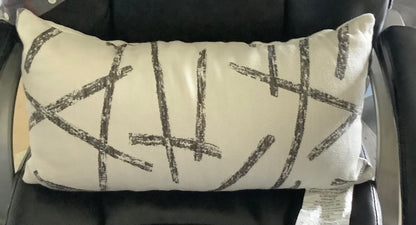 OUTDOOR PILLOW 24 in w X 12 in L