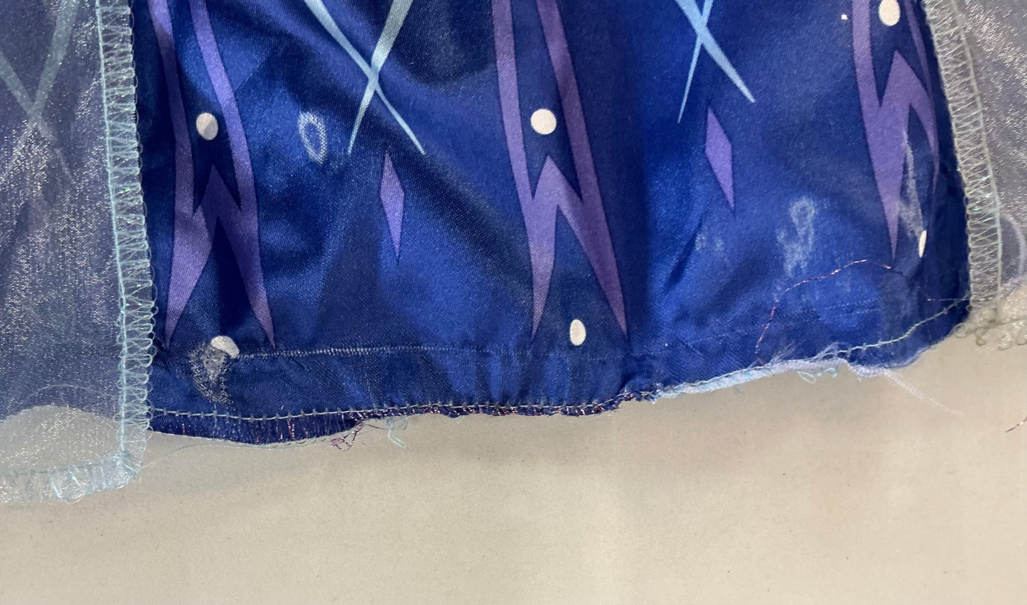 THRIFTY 70 - Disney Frozen 2 Elsa Travel Dress Size 4-6 - Open Box - USED (See Pictures)- FINAL SALE- NO RETURNS - AS IS