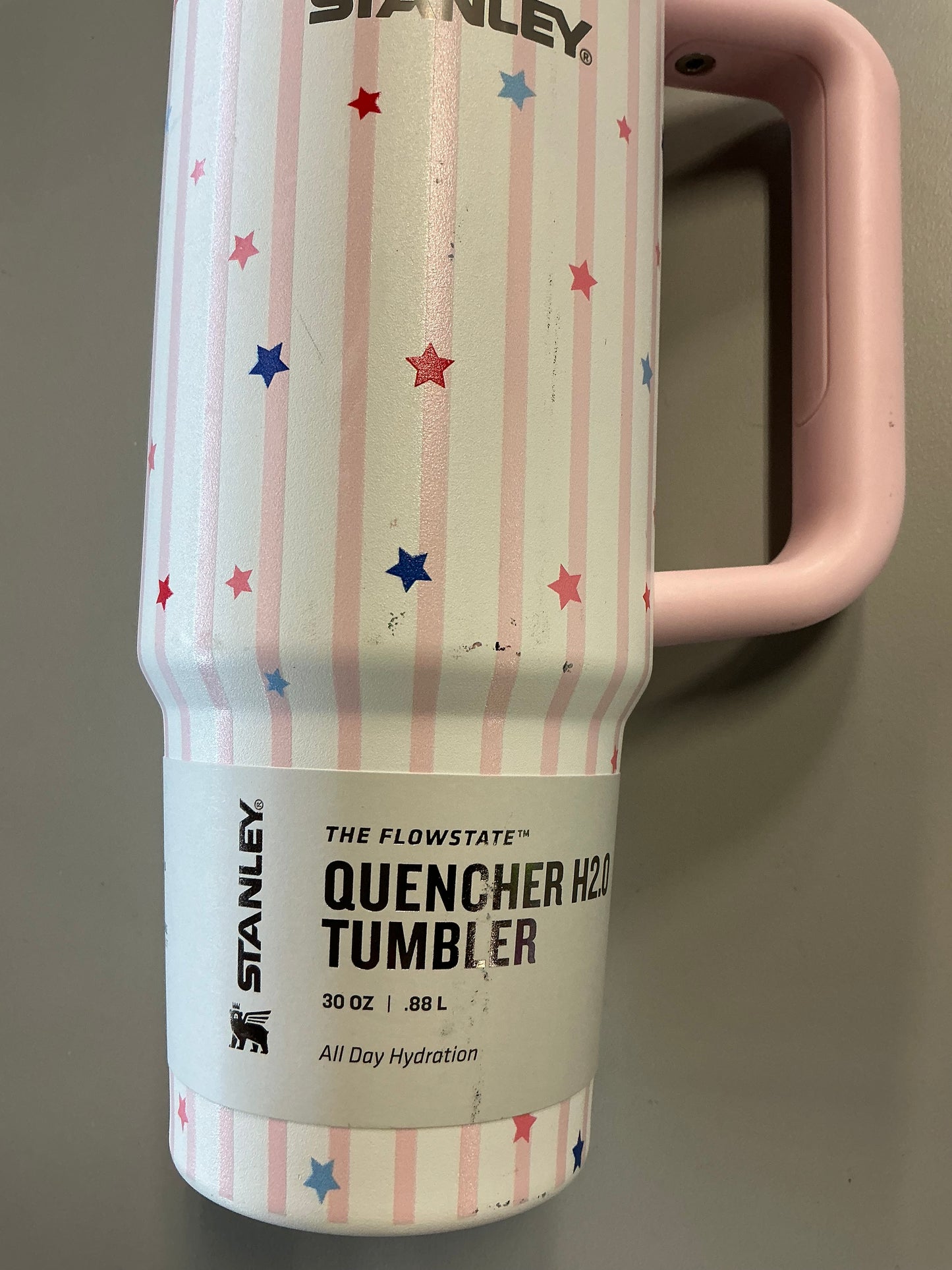 Stanley 30oz Stainless Steel Flowstate Quencher H2.0 Tumbler - MINOR COSMETIC DAMAGE DUE TO SHIPPING (see pictures) - Some May Be Missing Straws
