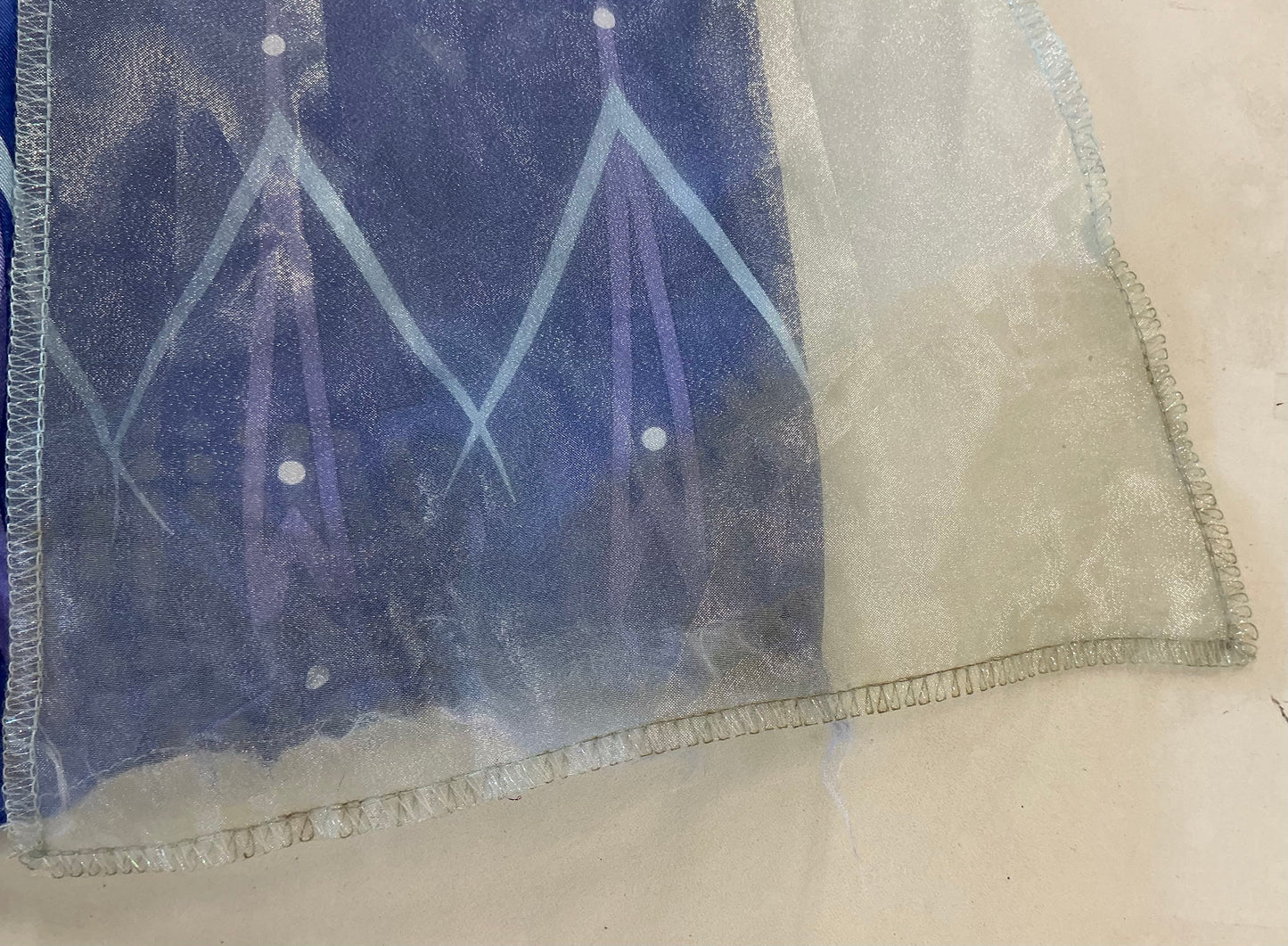 THRIFTY 70 - Disney Frozen 2 Elsa Travel Dress Size 4-6 - Open Box - USED (See Pictures)- FINAL SALE- NO RETURNS - AS IS