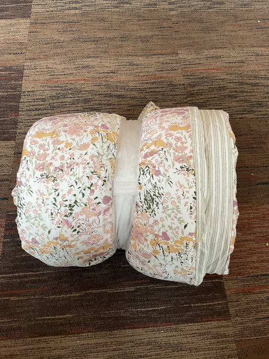 Full/Queen Floral Design Comforters (Does Not Include Pillow set)