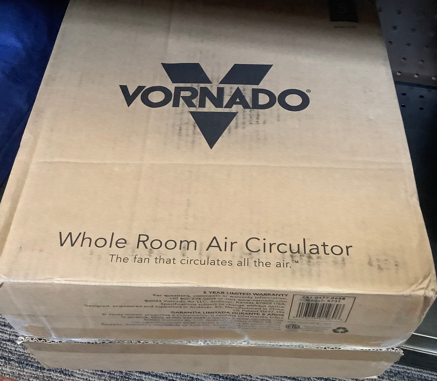 Vornado 673T Whole Room Air Circulator Fan with Pivoting Head: 3 Speeds, Adjustable Tilt, ETL Listed, 200-500 sq. ft.
Coverage