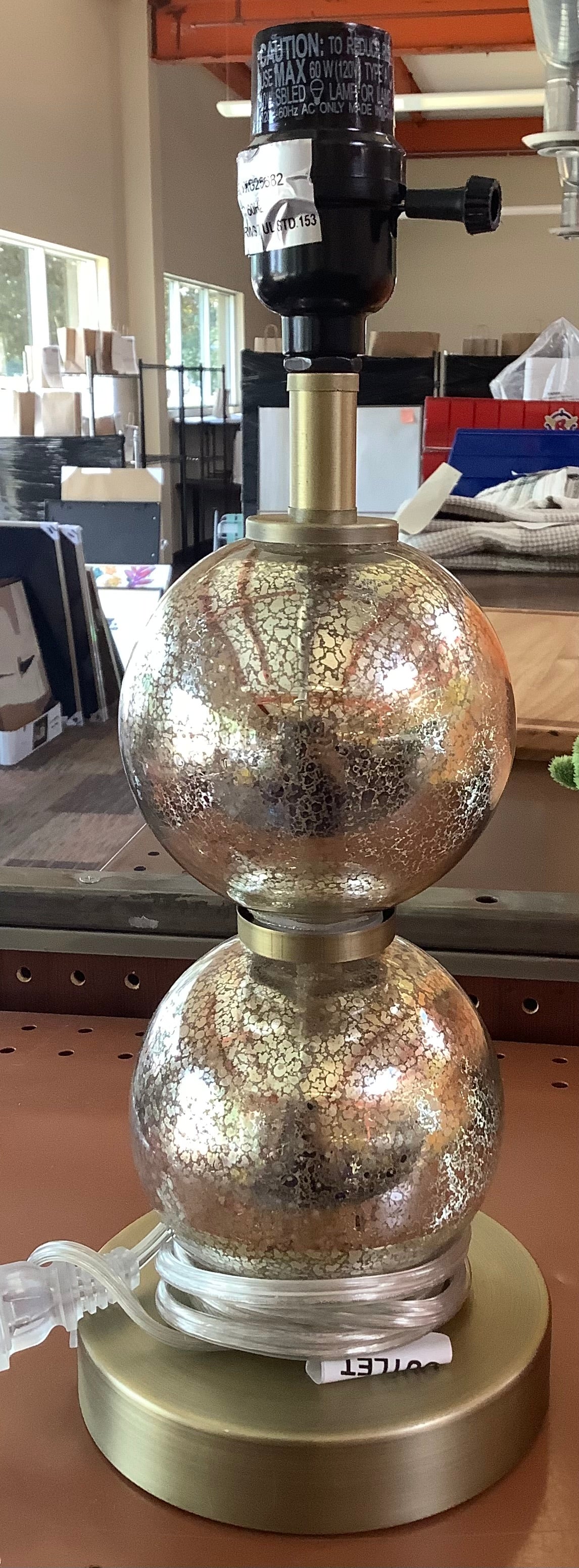 (CLEARANCE) STACKED TABLE LAMP