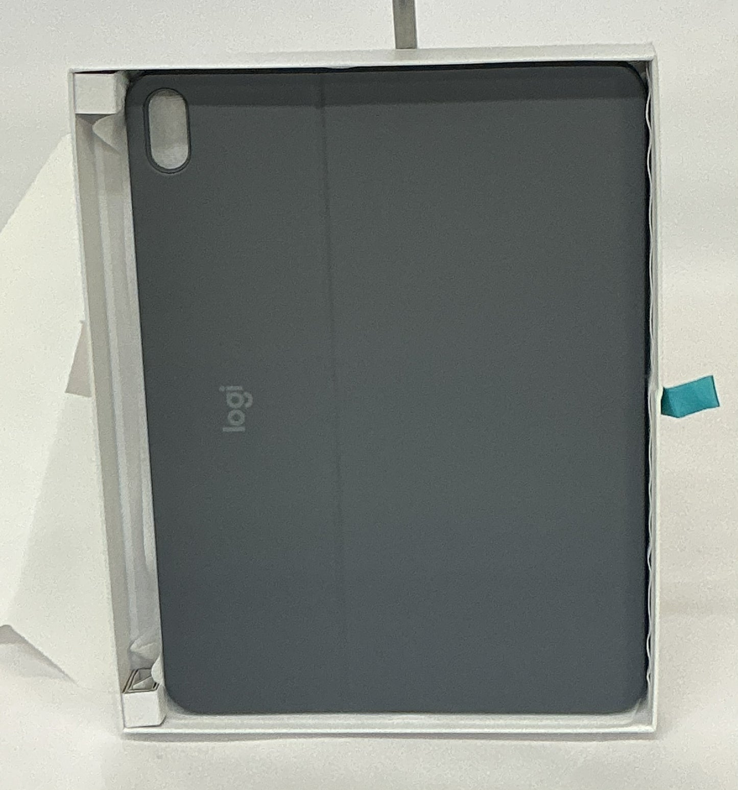 Logitech Combo Touch for iPad Air 11-inch (M2, M3 & M4), iPad Air (5th gen)
