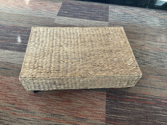 Long Hand-Woven Hyacinth
Wicker Under Bed Storage Basket