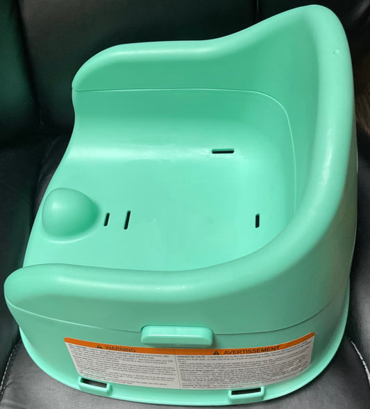 BOOSTER SEAT