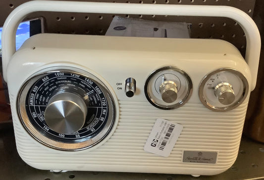 THRIFTY 70-Retro Portable AM/FM Bluetooth Radio Cream