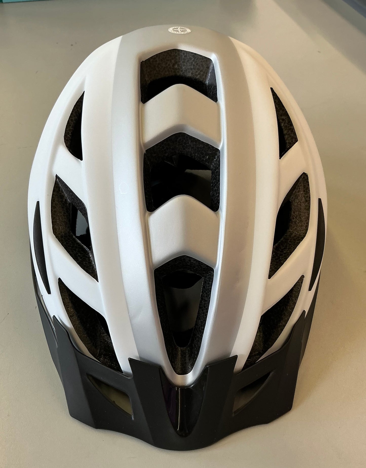 Schwinn Flash Bike Helmet - Gray/White - No Packaging