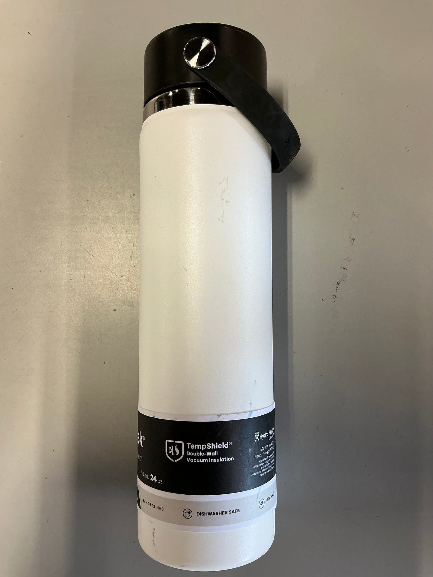 Hydro Flask - 24 oz Wide Mouth Water Bottle with Flex Straw Cap - Minor Cosmetic Damage - May Be Missing Packaging (see pictures)
